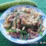 牛肉炒平菇