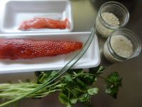 鮭鱼三叶拌饭的做法